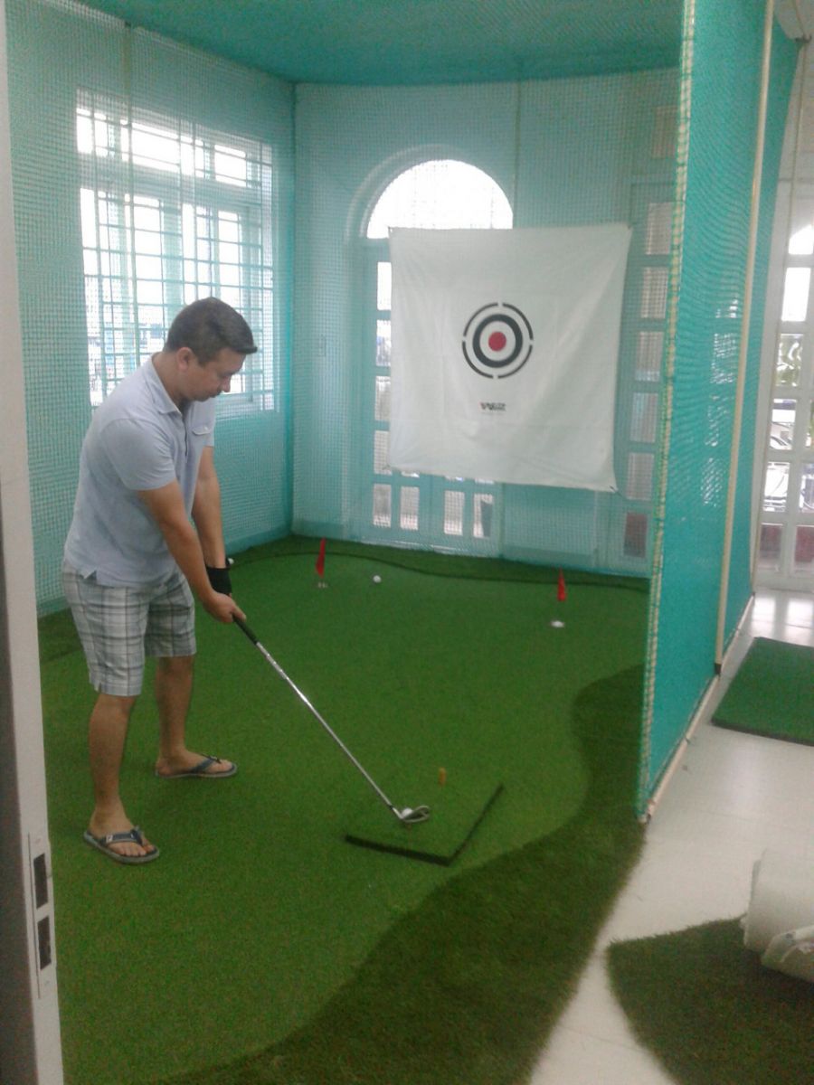 ưu điểm của bộ khung lưới tập golf trong nhà 
